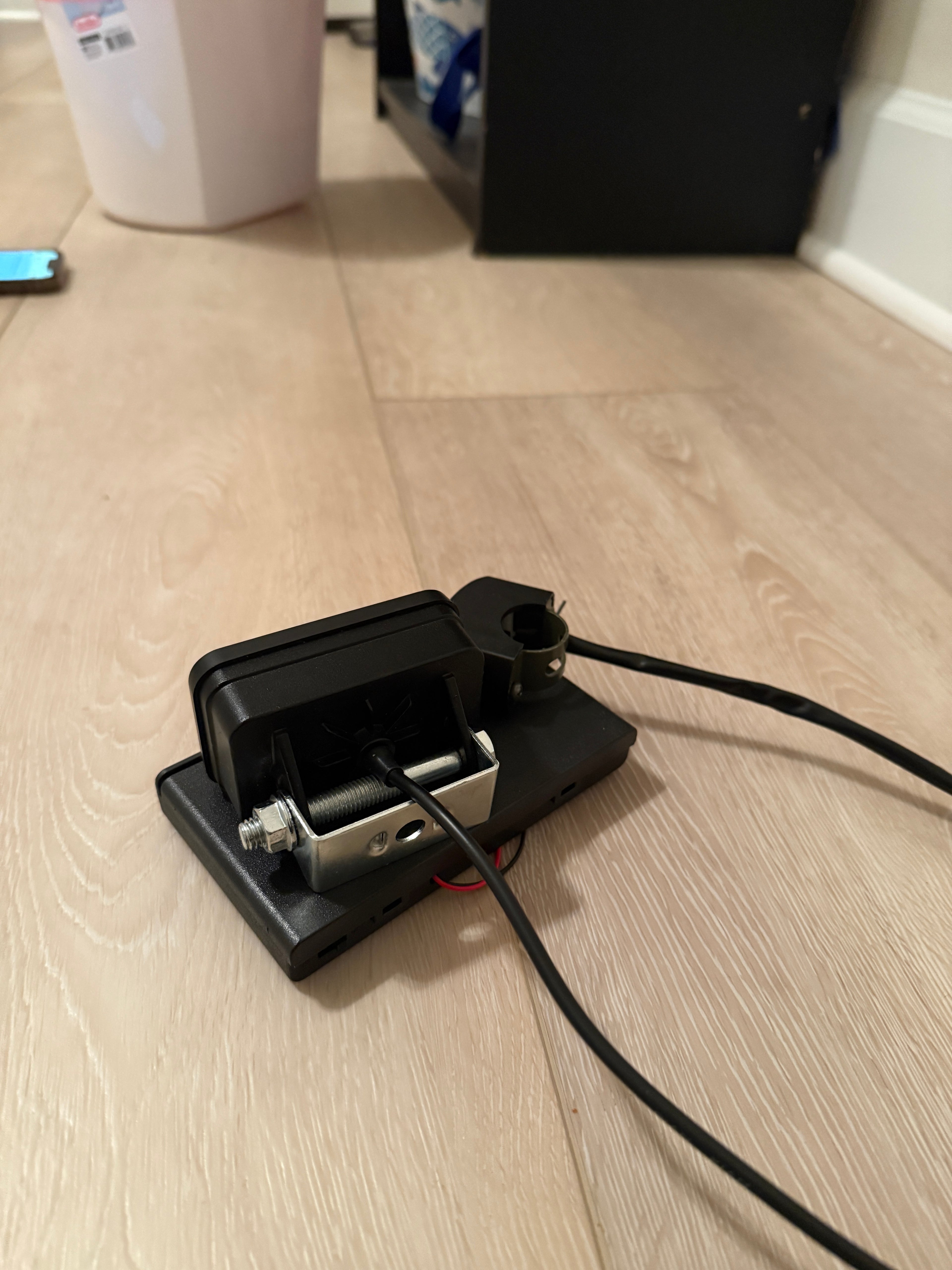 (V-1)Battery Powered Baja light